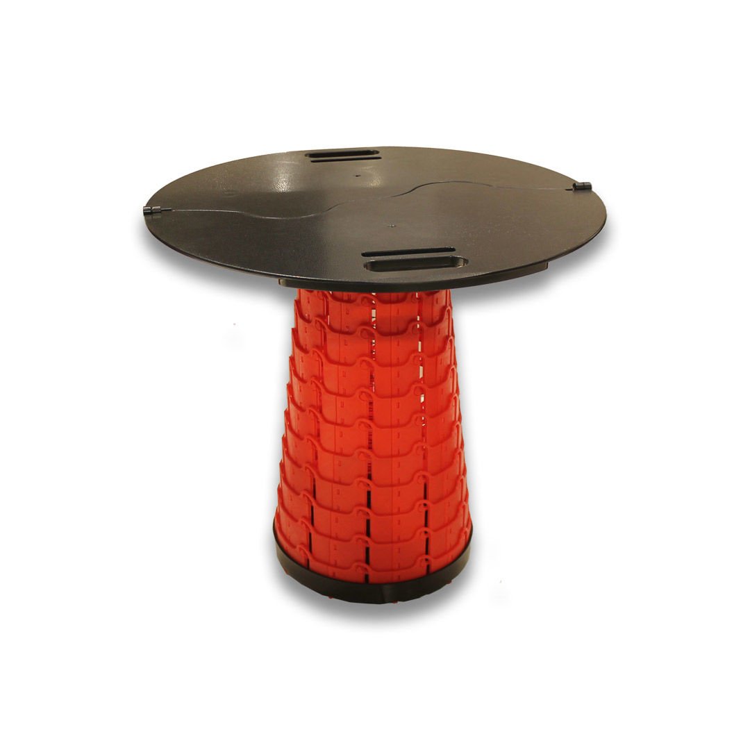 Folding table